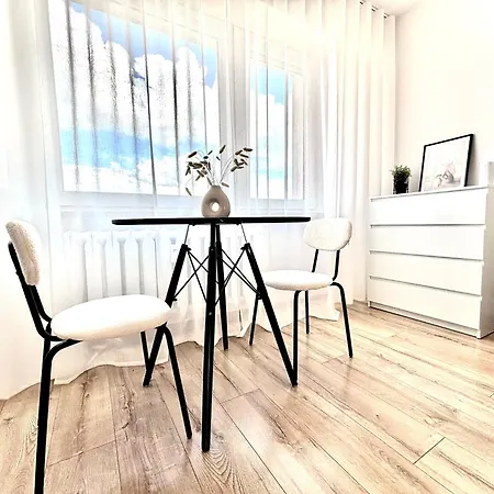 White Glove Panorama Apartament *